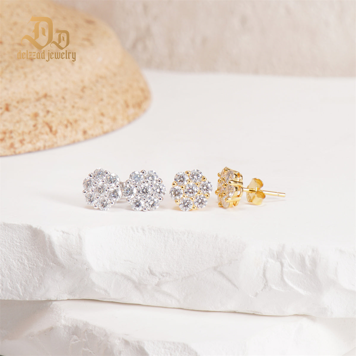 💎💎IcyBloom Floral Shine Stud Earrings 925S & VVS Moissanite